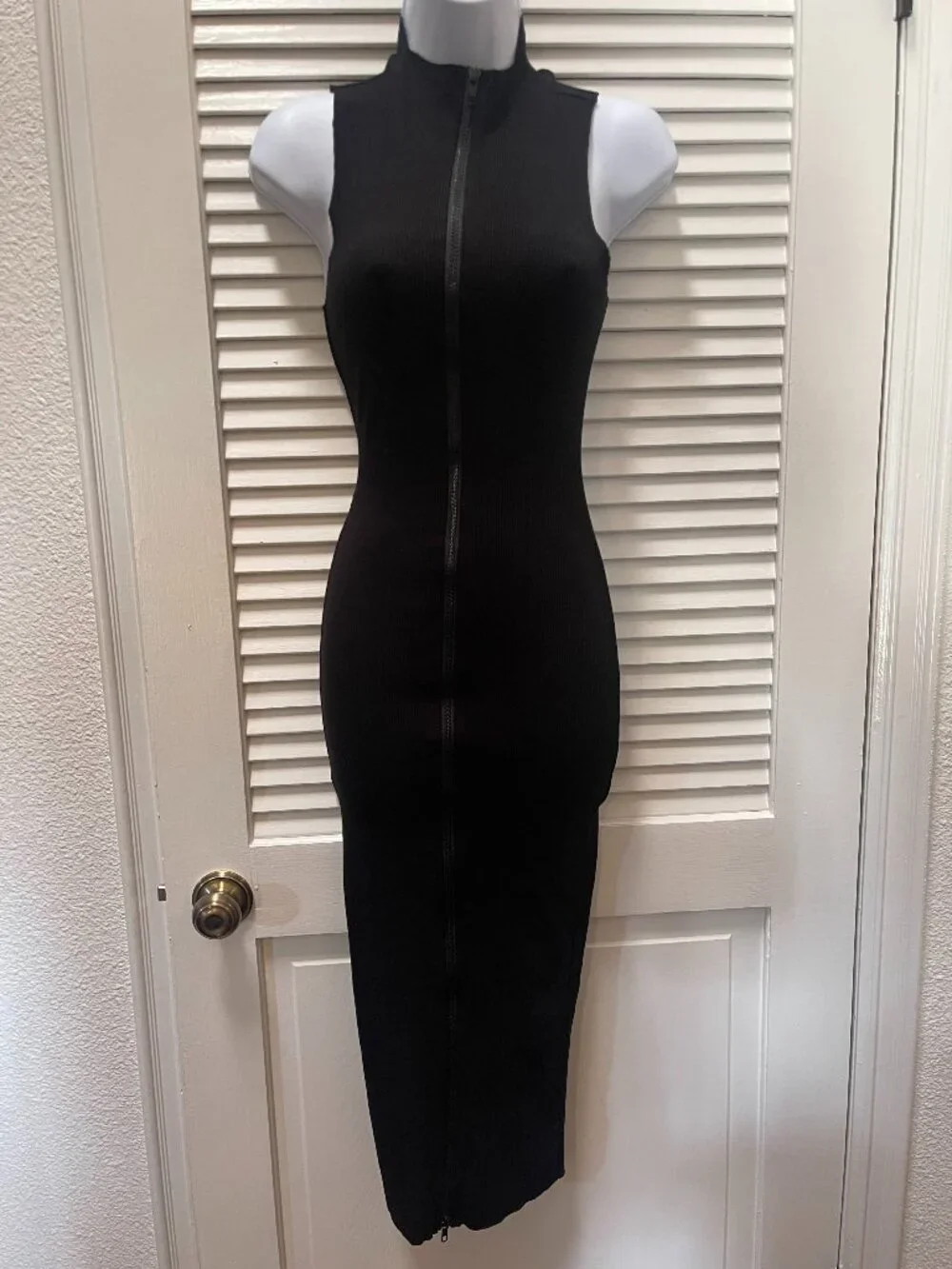 black bodycon dress with front zipper DKNY Womens Long Sleeve Ribbed Knit Midi Dress, xs, Women's, Black
